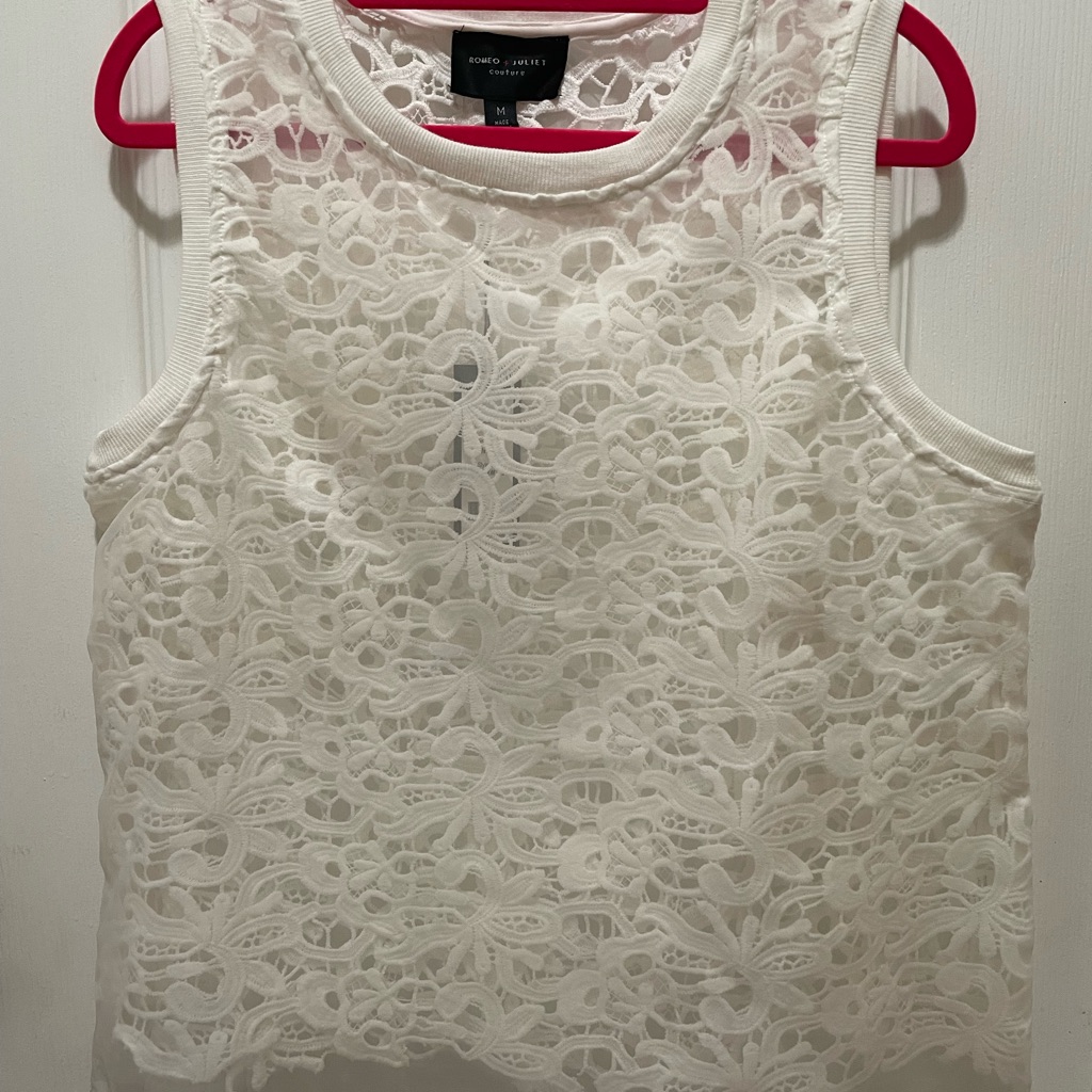 Romeo And Juliet Elegant Lace Tank Top In Cream